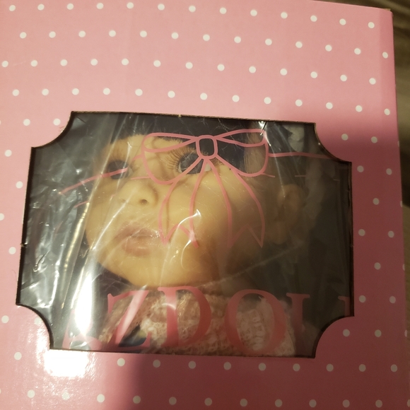 Guessbelly Doll - Picture 3 of 16